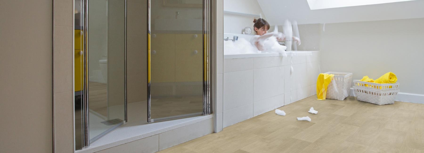 Timber oak beige bathroom